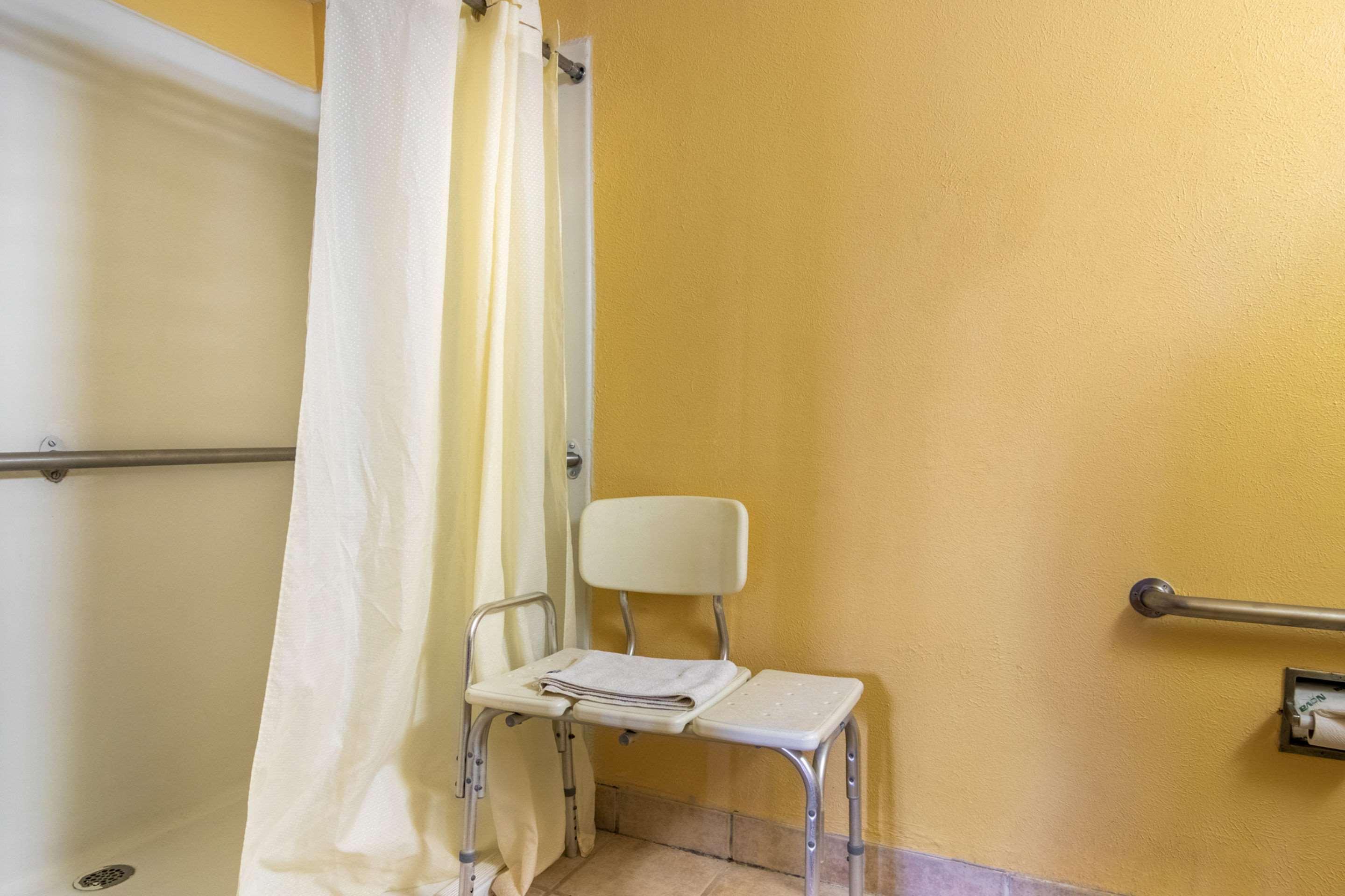 Hotel Econo Kent