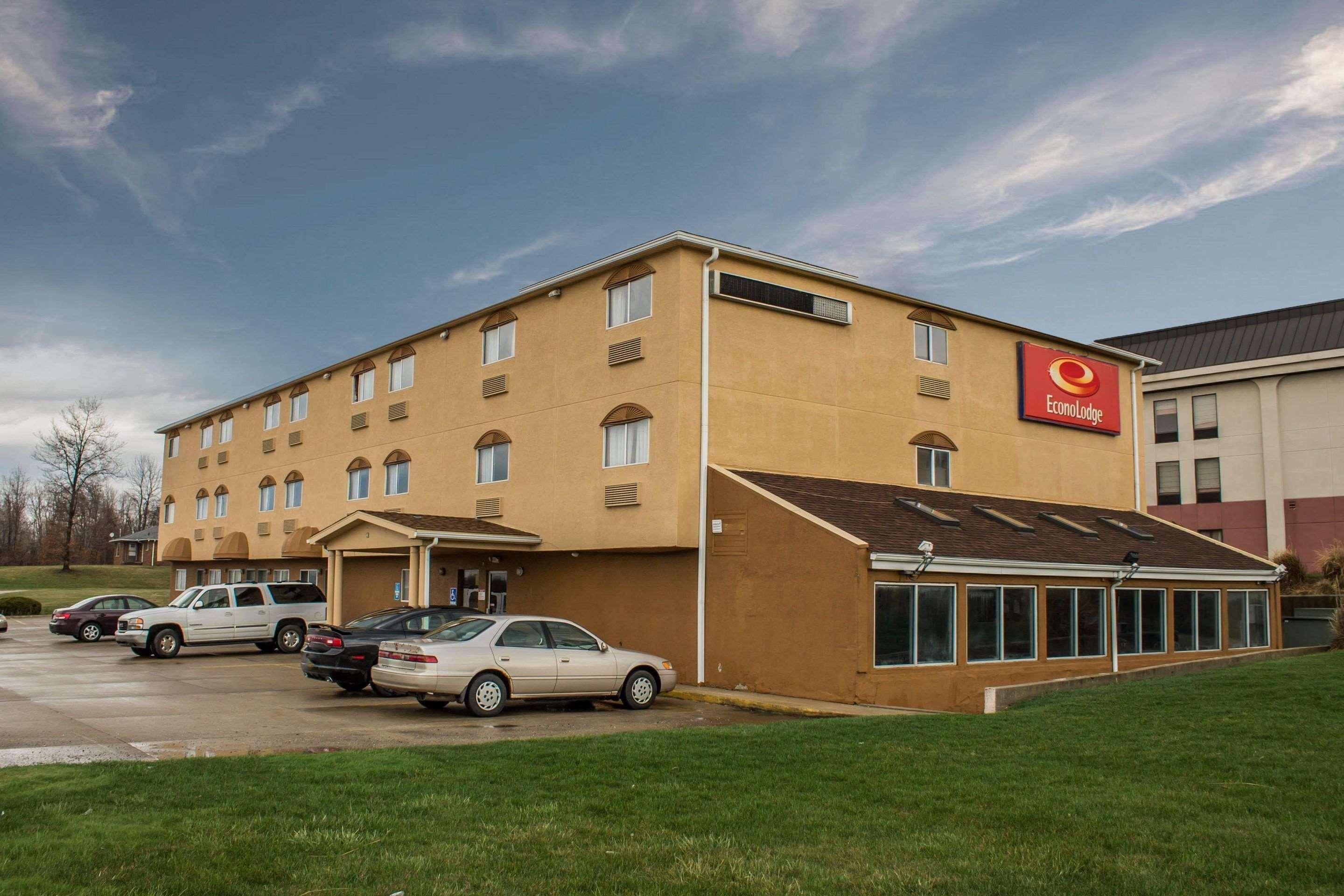 Econo Hotel