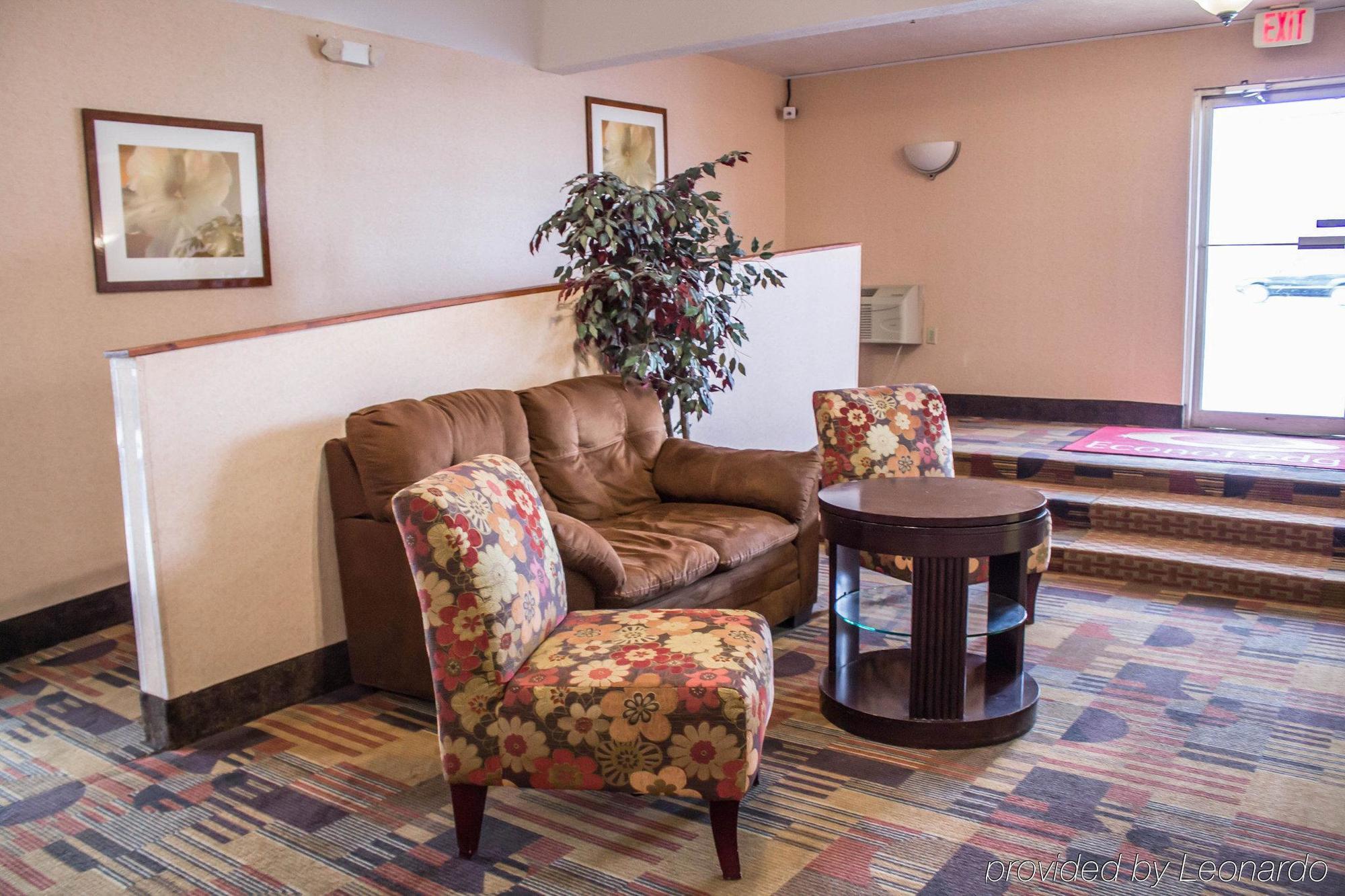 Econo Hotel